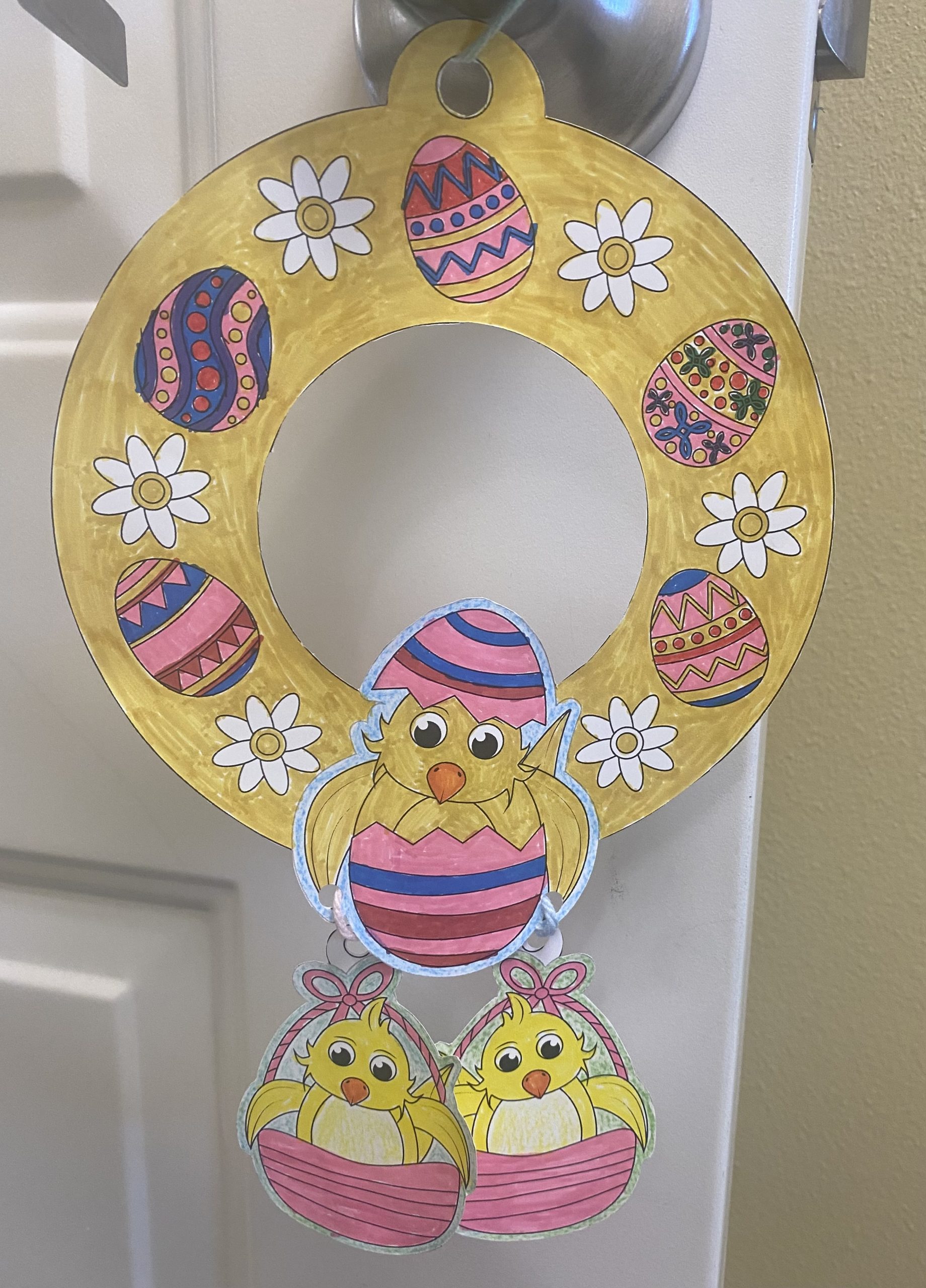 "Happy Easter from the Crayons", by Drew Daywalt / craft (Easter Wreath) at Belle Rose