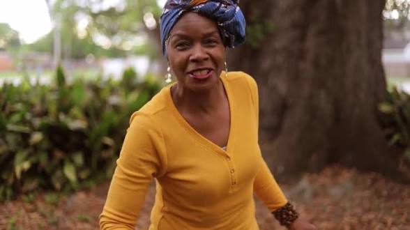 ENTERTAINMENT: MaMa Saba Performer at Belle Rose